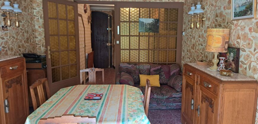 Maison de village avec dépendances – Peille