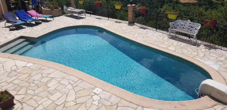 Belle villa avec piscine – Peille – Virounours